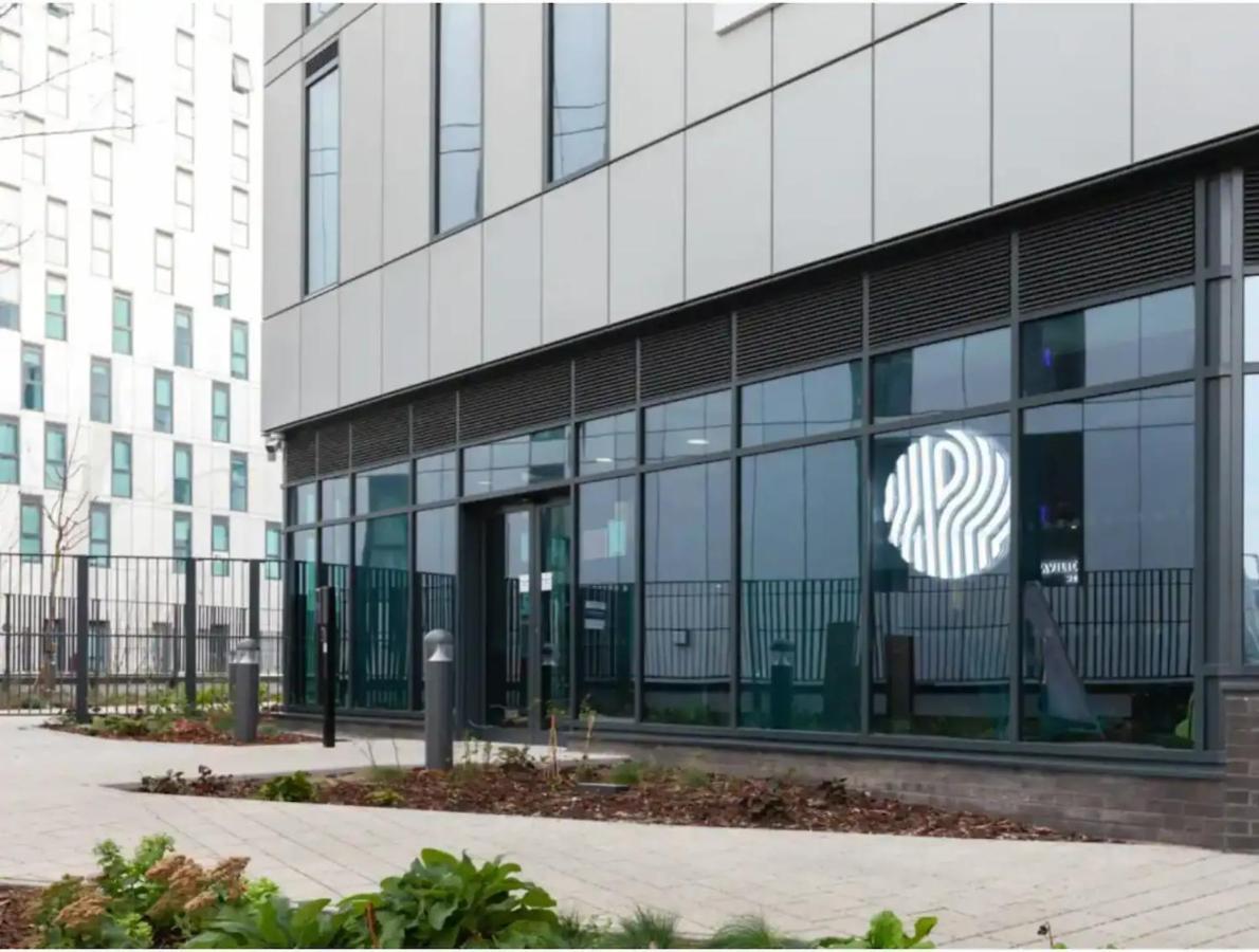 Modern Rooms In Wembley, Sk Londra Exterior foto